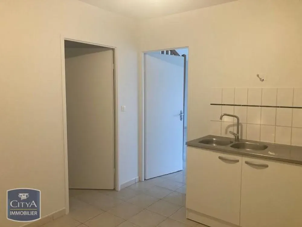 Cuisine - Maison 5 Pièces avec Garage à Buxerolles