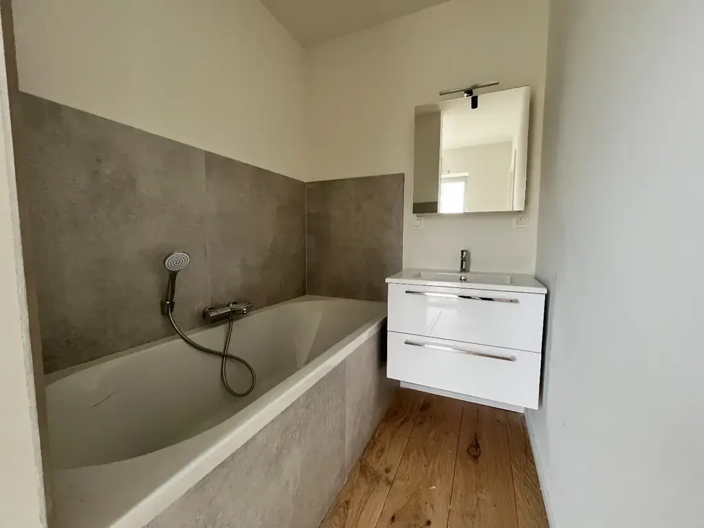Salles de bain - Appartement Économe en Énergie avec Terrasse à Houtlaan