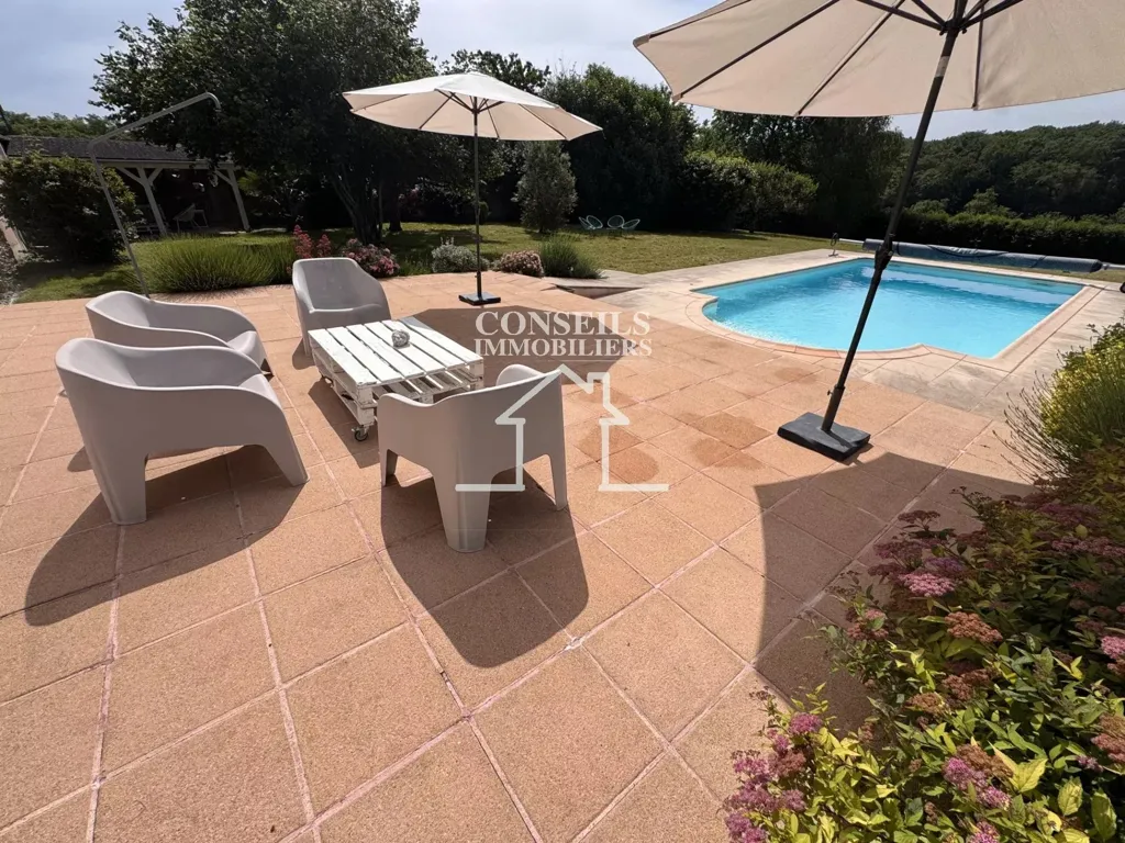 Piscine - Fermette avec Piscine et Jardin à Précy-sur-Vrin