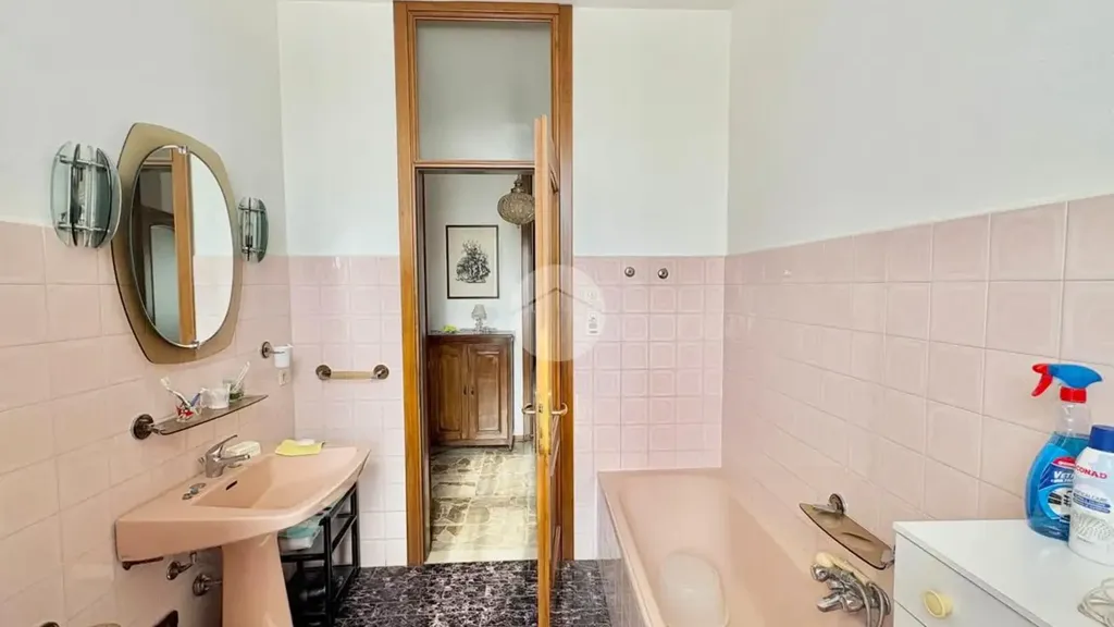 Salles de bain - Apartment with Garden in Clusane, Iseo