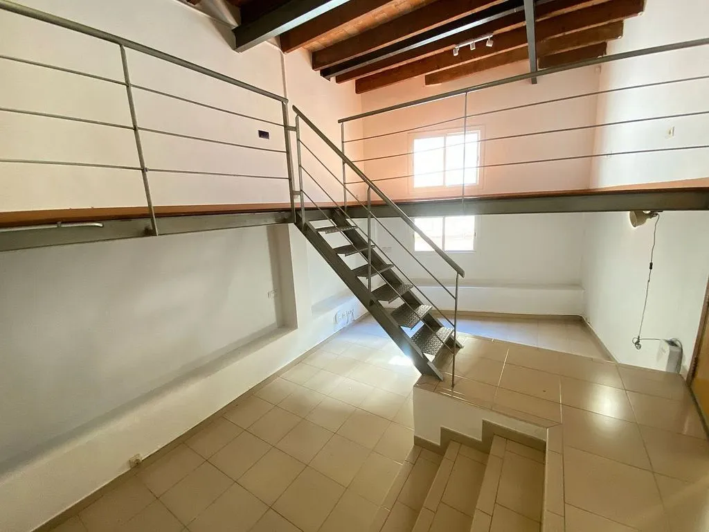 Toad - Loft with Montjuïc View in El Poble Sec