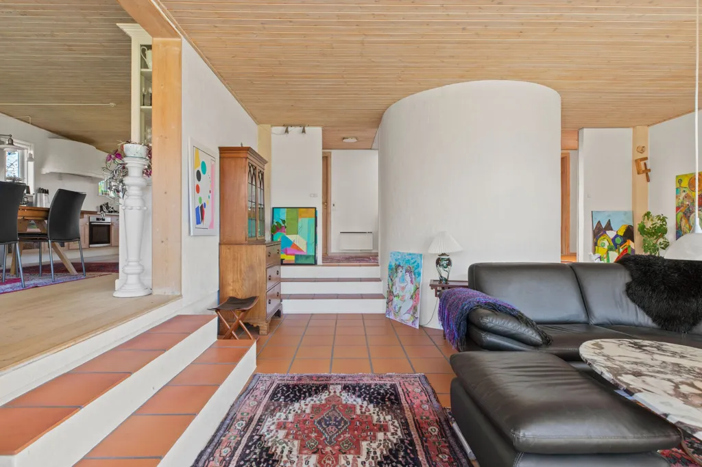 Séjour - Year-Round House with Sea View in Dronningmølle