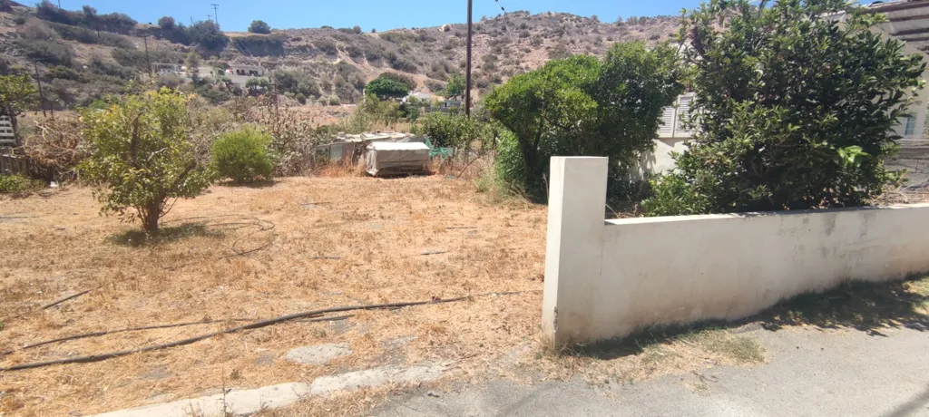 Giardino - Seafront Plot in Tertsa Vianou, Heraklion