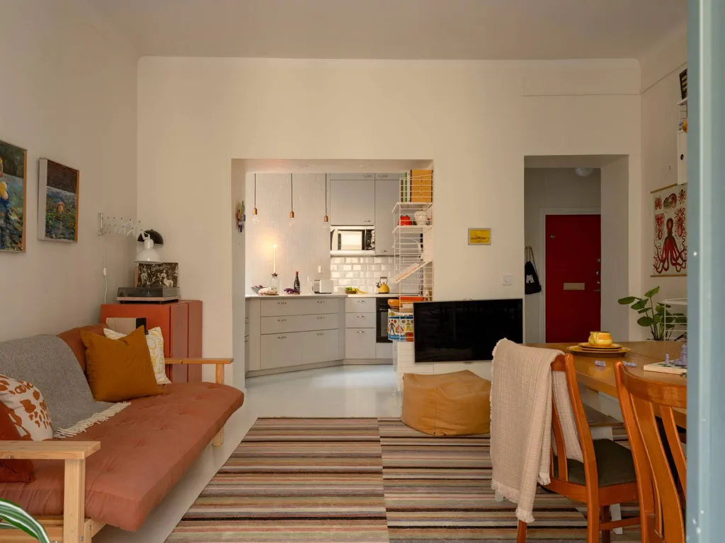 Elutuba - Charming Two-Bedroom with South-Facing Balcony in Söder