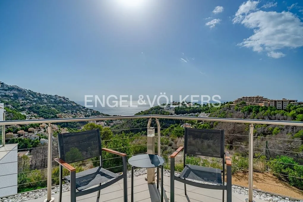 Rõdu - Modern Villa with Sea Views in Altea Hills