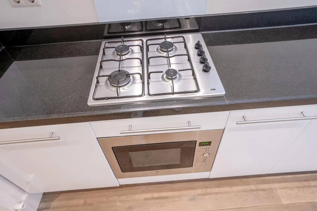 Cuisine - Ground-Floor Apartment with Basement in Scheveningen-Dorp