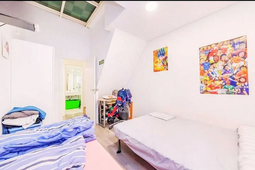 Camere da letto - Modern Loft with Garage in Industrial Zone