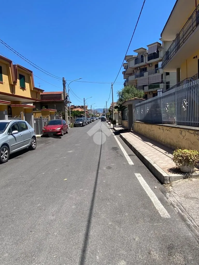 Esterno - Appartamento con terrazzo in parco ad Acerra