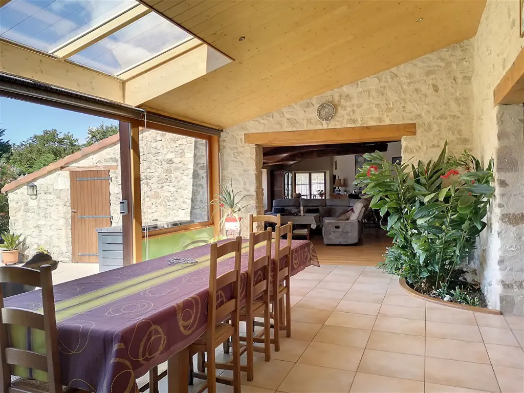 Maison 13 pièces à Aizenay