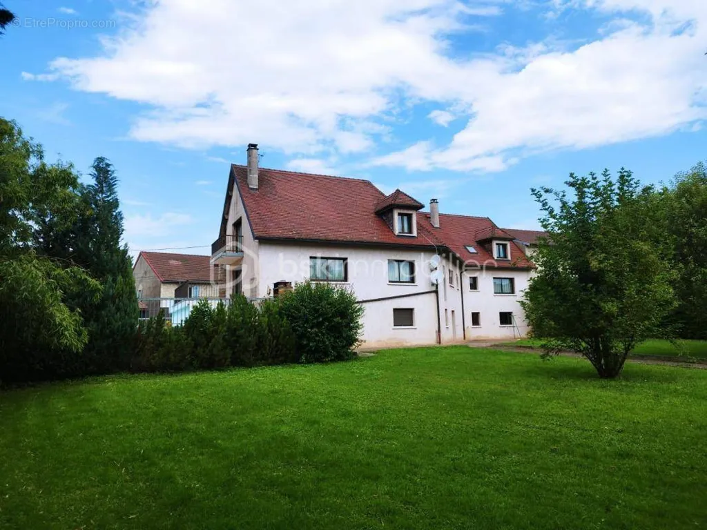 Aed - Château with Pool near Clairvaux Lake