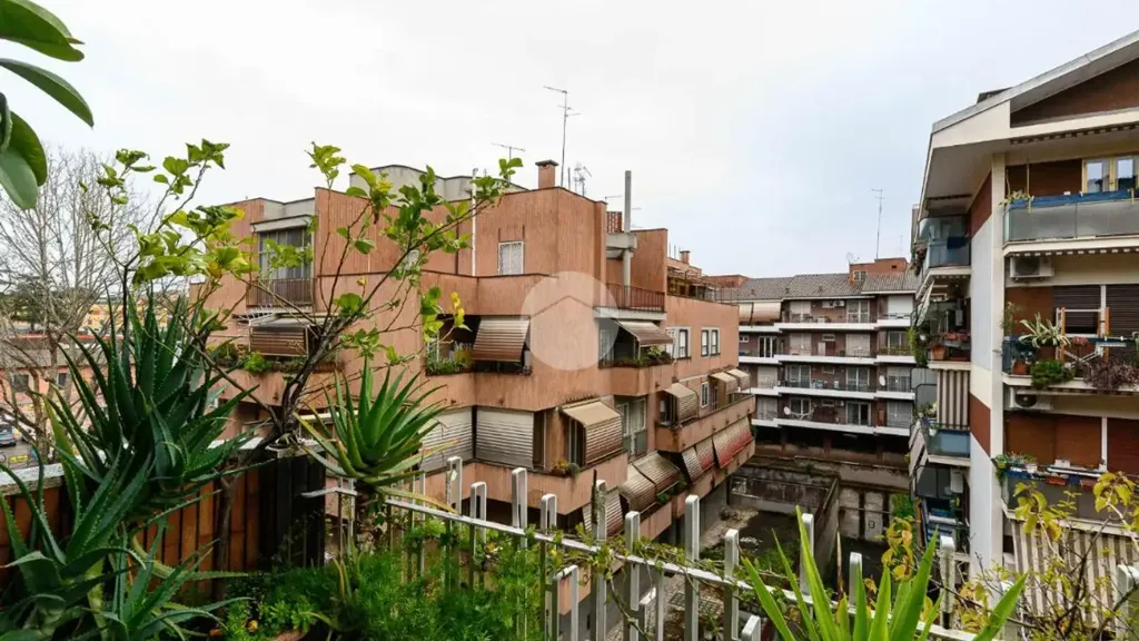 Balcon - 3-Bedroom Apartment with Terrace in Rome