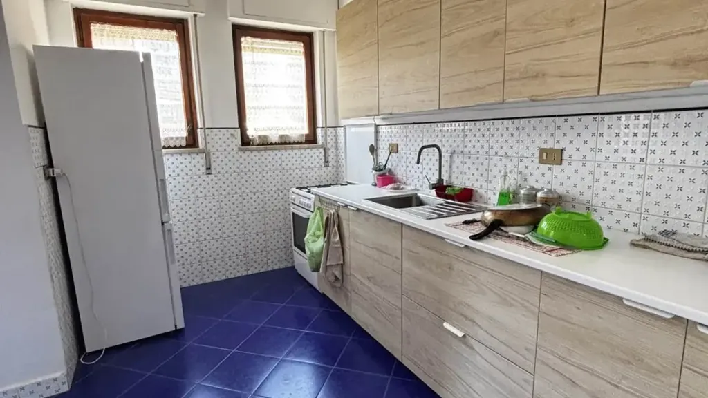 Cuisine - Spacious Apartment with Balcony in Palermo