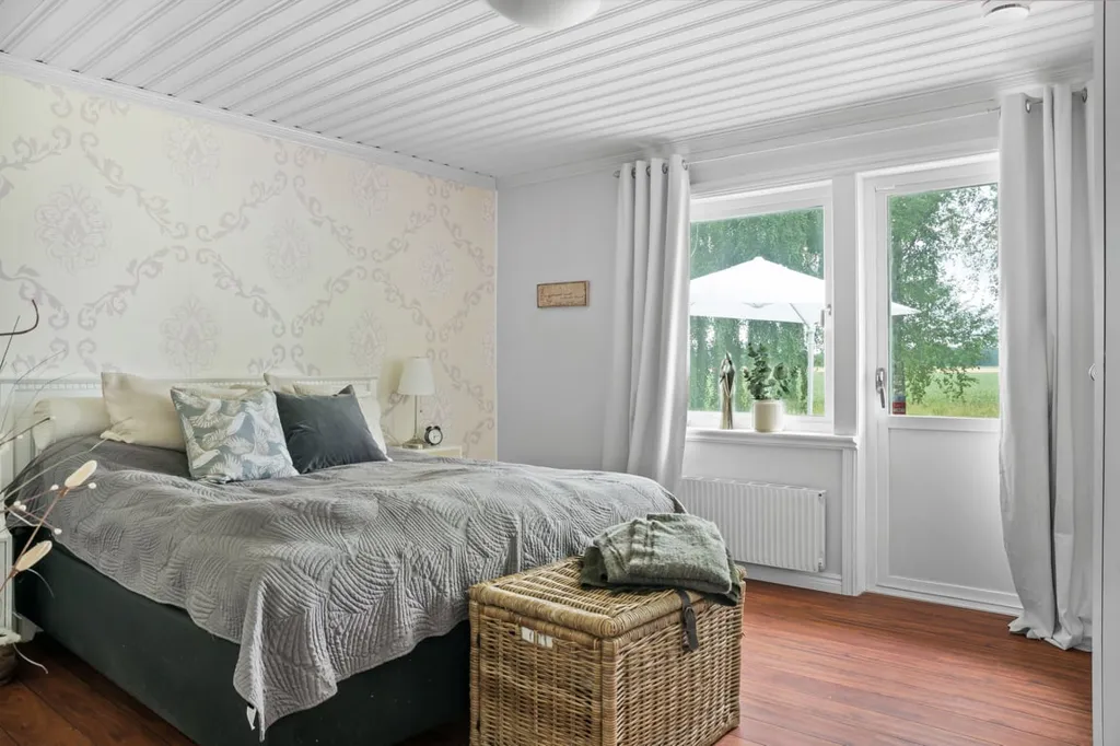 Chambres - Charming Villa with Garden in Lantligt Setting