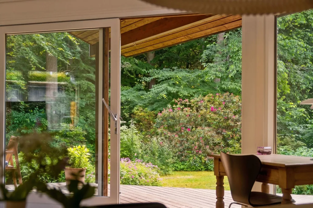 Terrass - Villa with Forest View in Holte