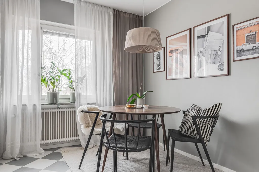 Salle à manger - Renovated Apartment with Balcony in Mjölkudden