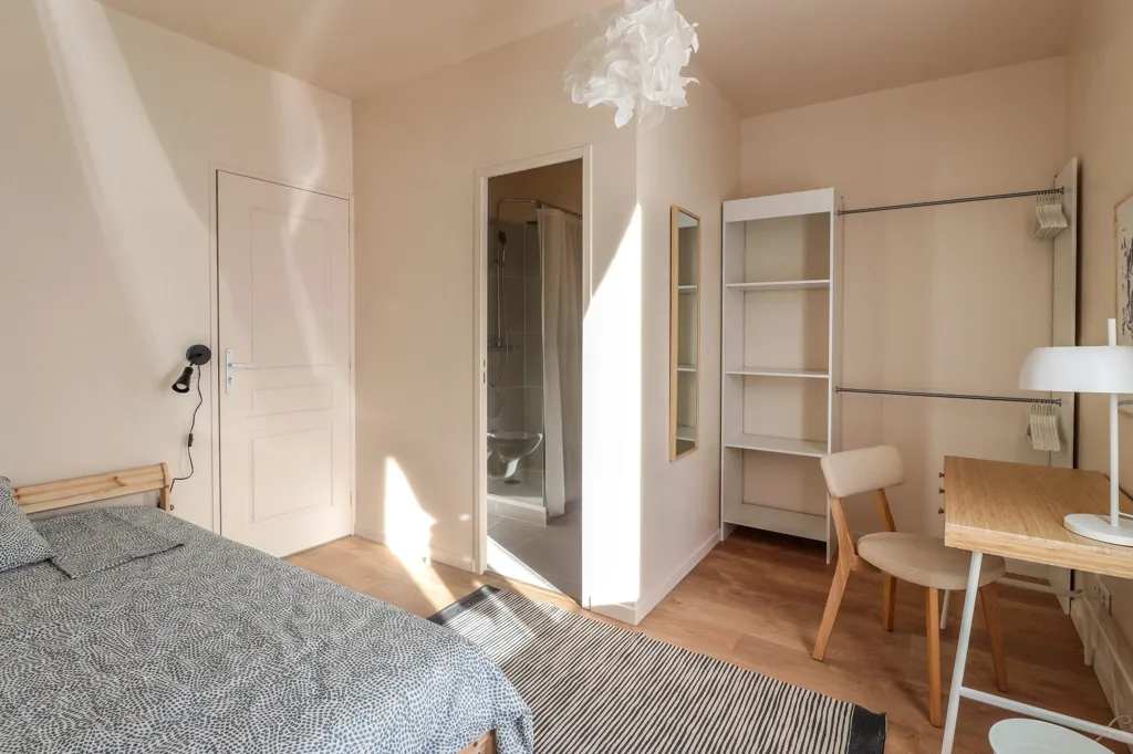 Bedrooms - Colocation House with Terrace in Cenon, Bordeaux