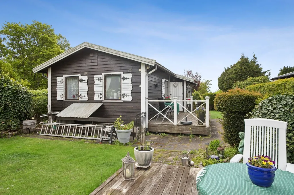 Aed - Cottage with Garden on West Coast