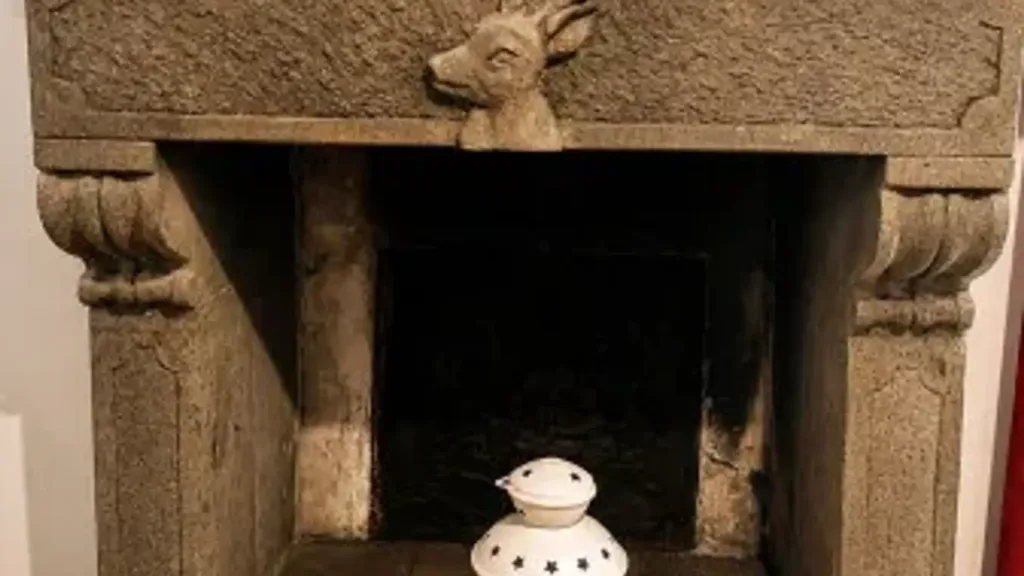 Toad - Rustic Studio with Historical Features in Bagnaia, Viterbo