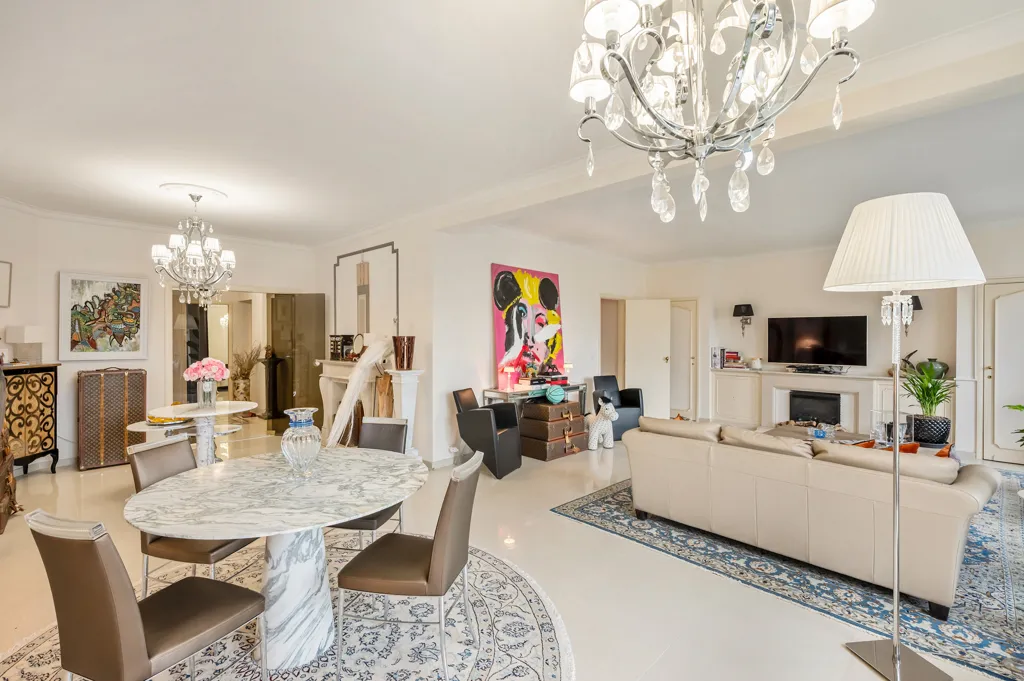 Elutuba - Panoramic Apartment with Albertpark View in Antwerp
