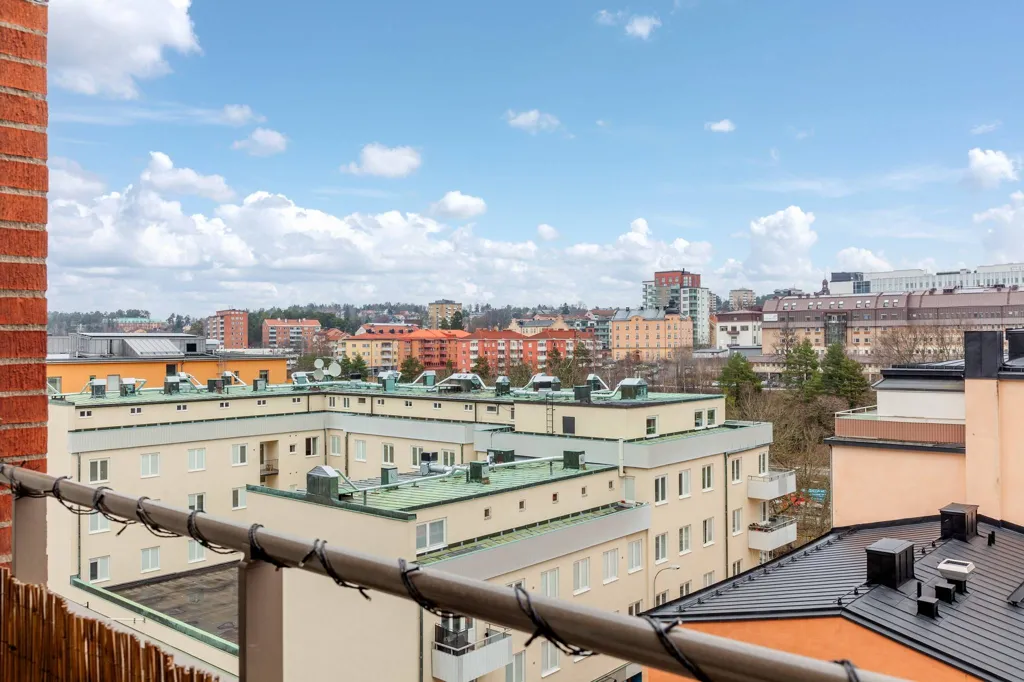 Balcony - Well-Planned Penthouse with Two Balconies in Södertälje