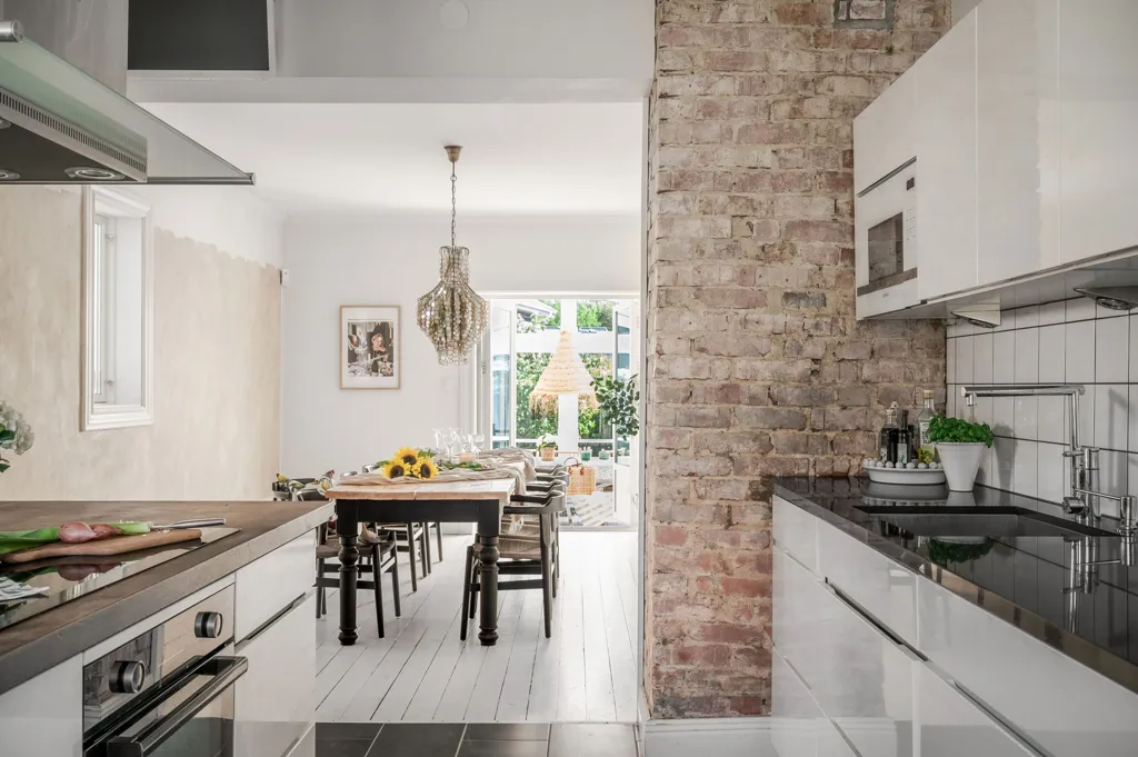 Köök - Renovated Villa with Pool in Färjestad