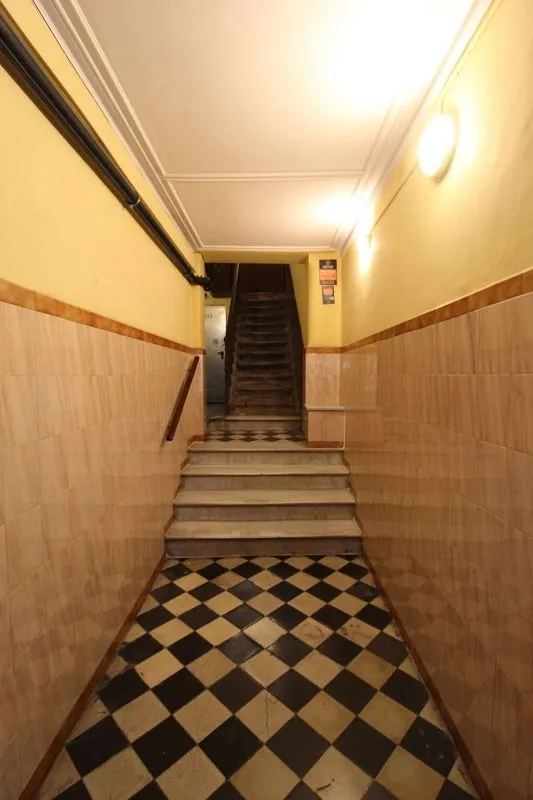 Esik - Renovated Flat with Air Conditioning in Barcelona