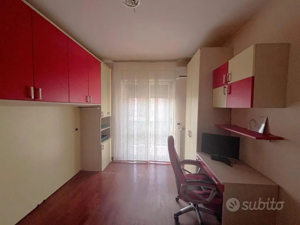 Kabinet - Rearfitted Apartment with Private Parking in Termoli