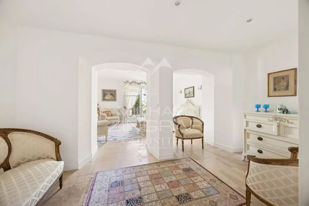 Hallway - Villa with Sea View near Cap d'Antibes