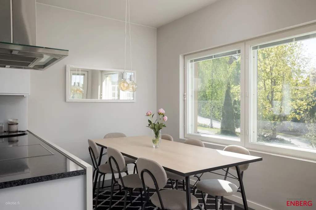Sala da pranzo - Two-Storey Stone House with Sauna in Mannila