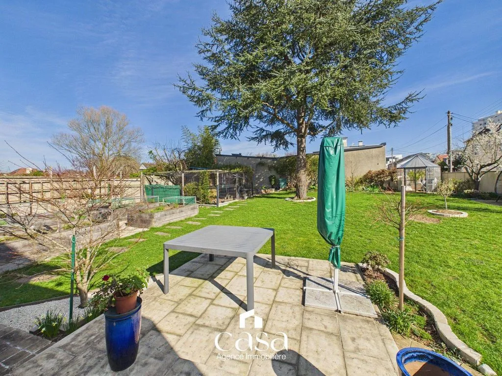Jardin - Maison de Caractère avec Jardin à Caen