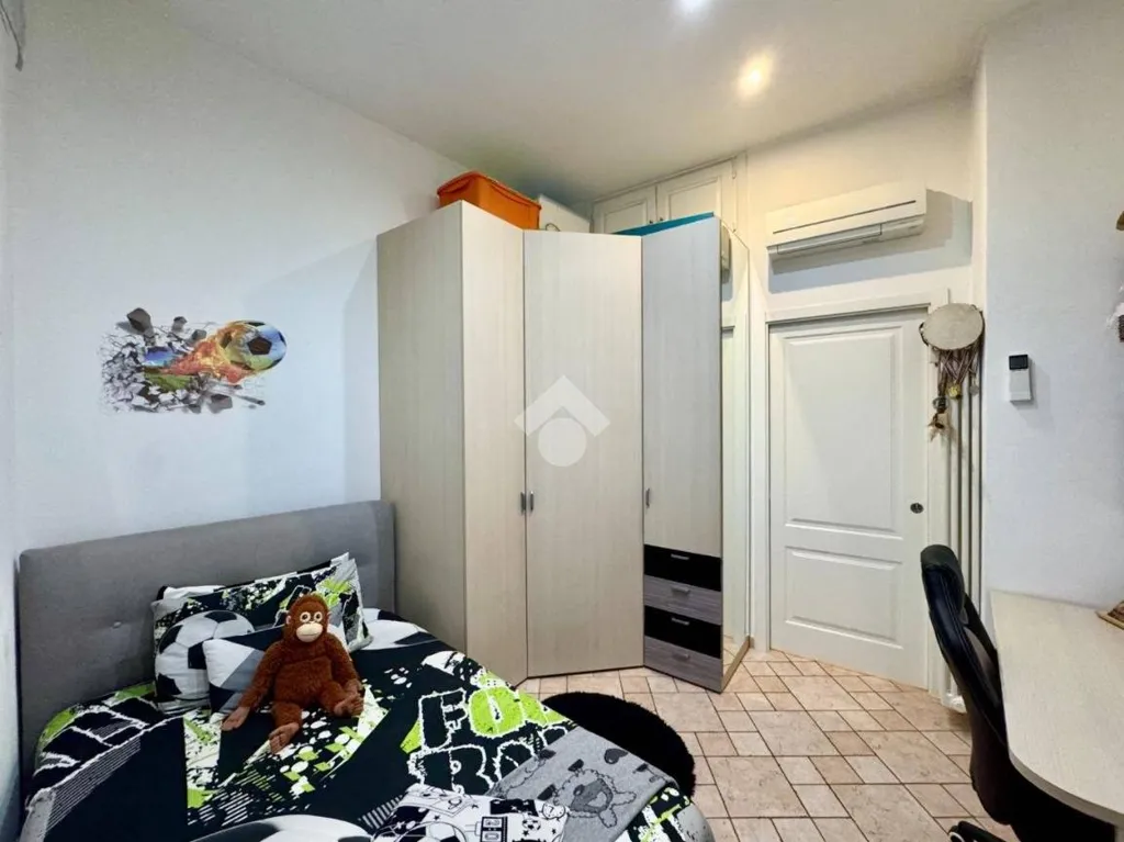 Chambres - Quadrilocale with Sea View Balcony in Noli