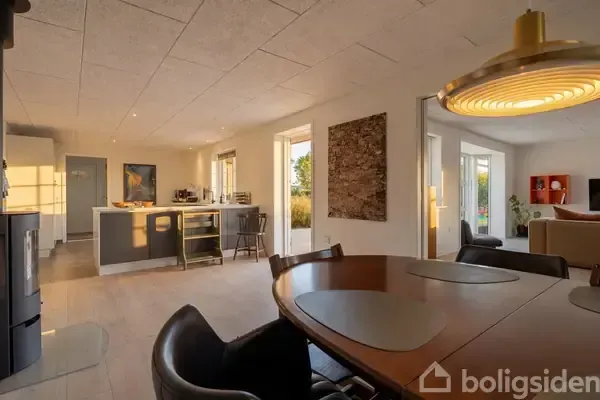 Salle à manger - Modernised Villa with Kitchen-Alcove in Grimstrup