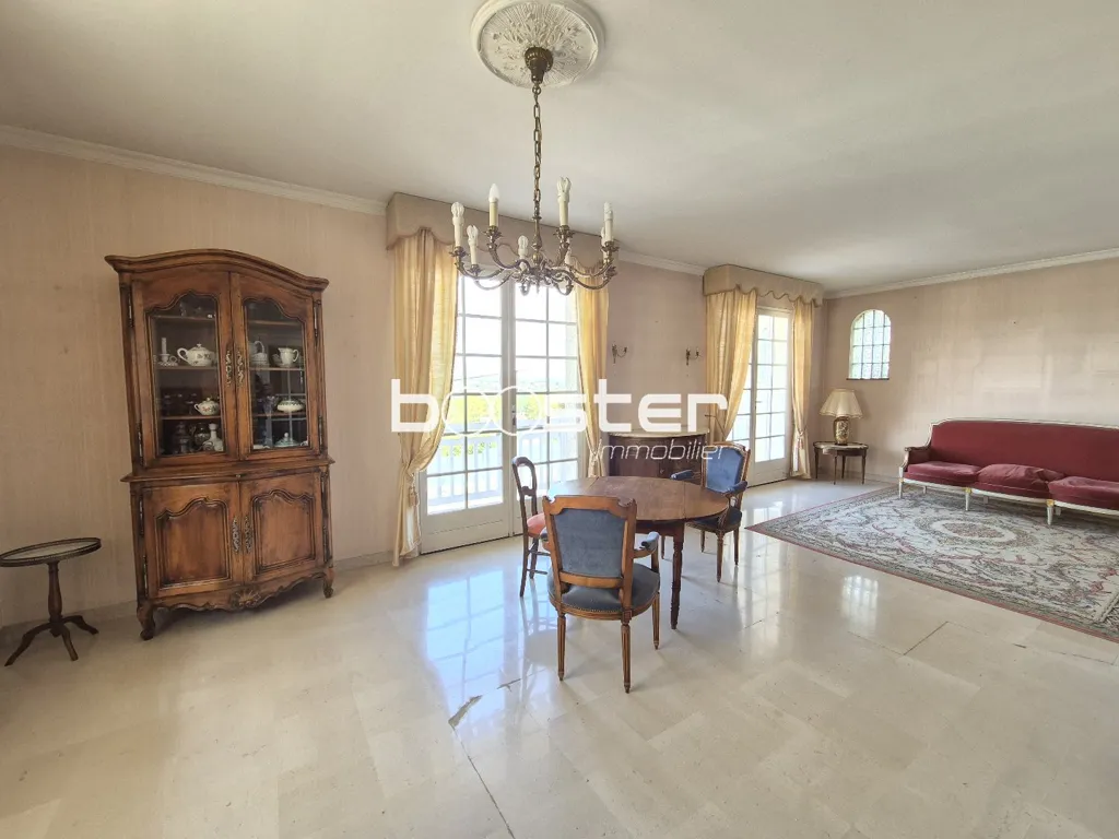 Dining Room - Character House with Panoramic View in Toulouse