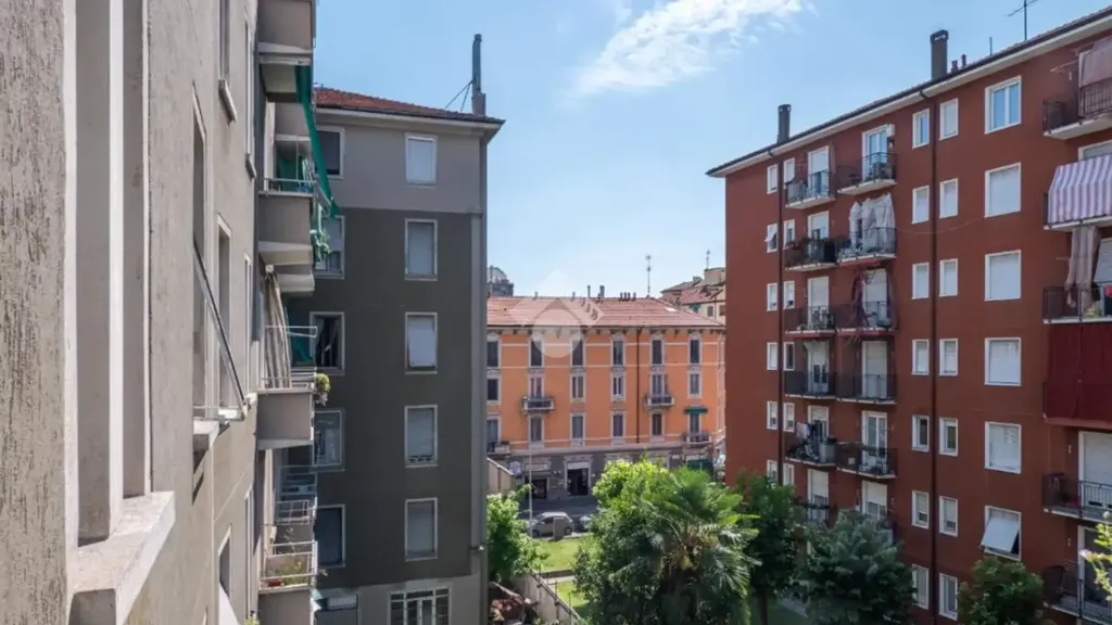 Rõdu - Modernised 2-Bedroom in Prato Centenaro, Milan