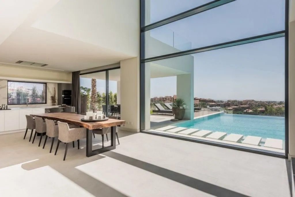 Piscine - Luxury Villa with Sea View in Benahavís