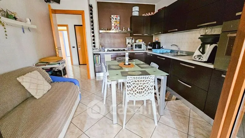 Söögituba - Modernised Apartment with Balcony in Andria