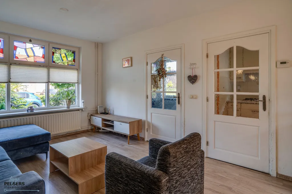 Living Room - Characterful Two-Storey House with Garden in Reuver
