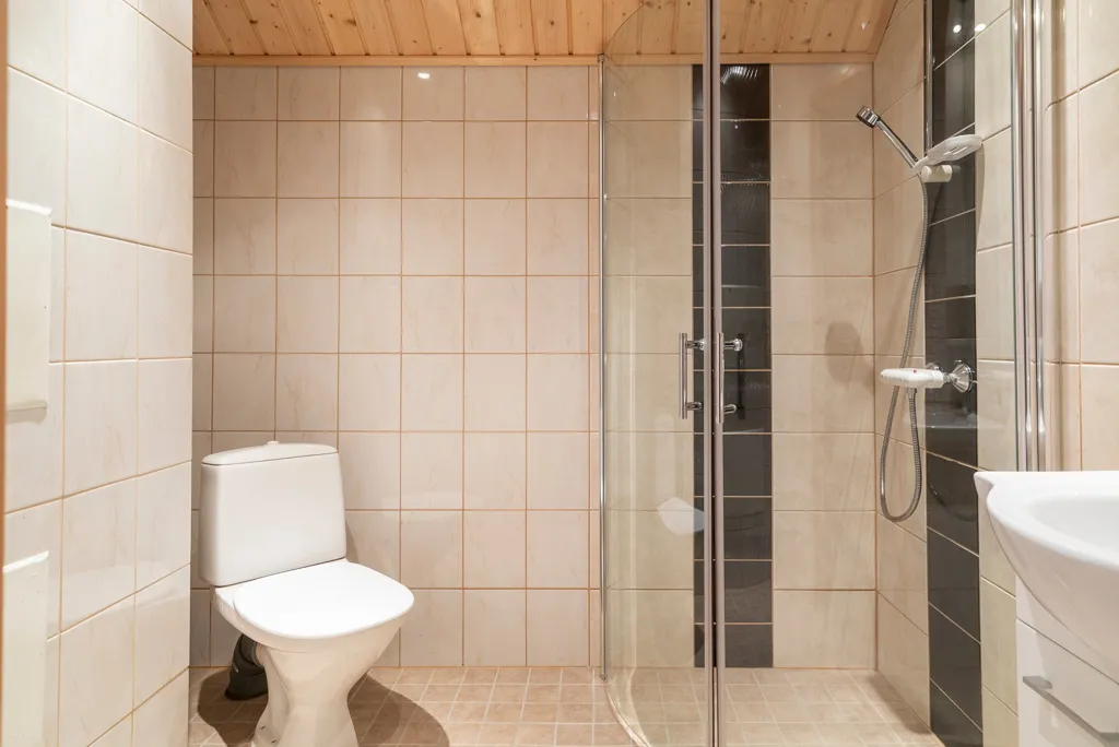 Salles de bain - Spacious Apartment with Sauna in Helsinki