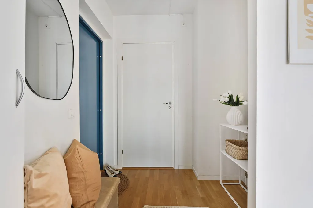 Esik - Two-Bedroom Flat with Garden View in Farsta