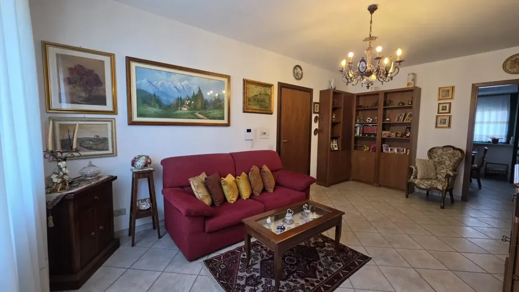 Living Room - Panoramic Apartment with Balcony in Asti