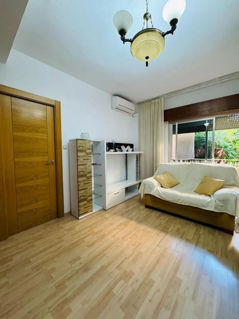 Soggiorno - Furnished Flat with Balcony in Granada