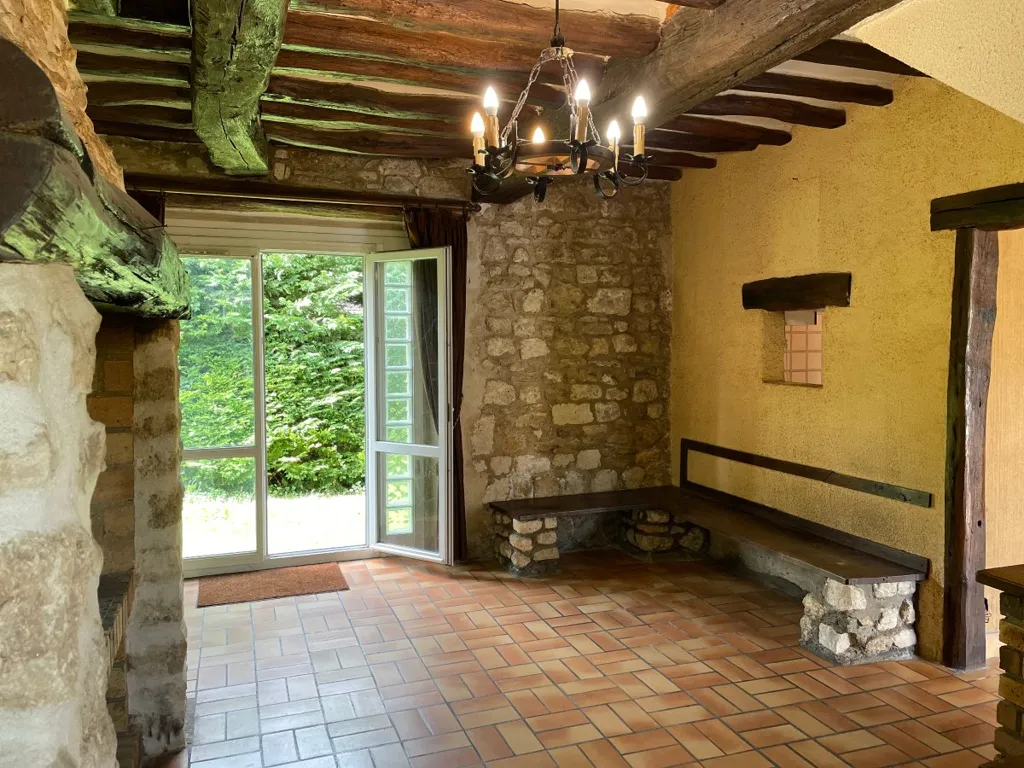 Séjour - Maison en Pierre avec Jardin à Pierrefonds