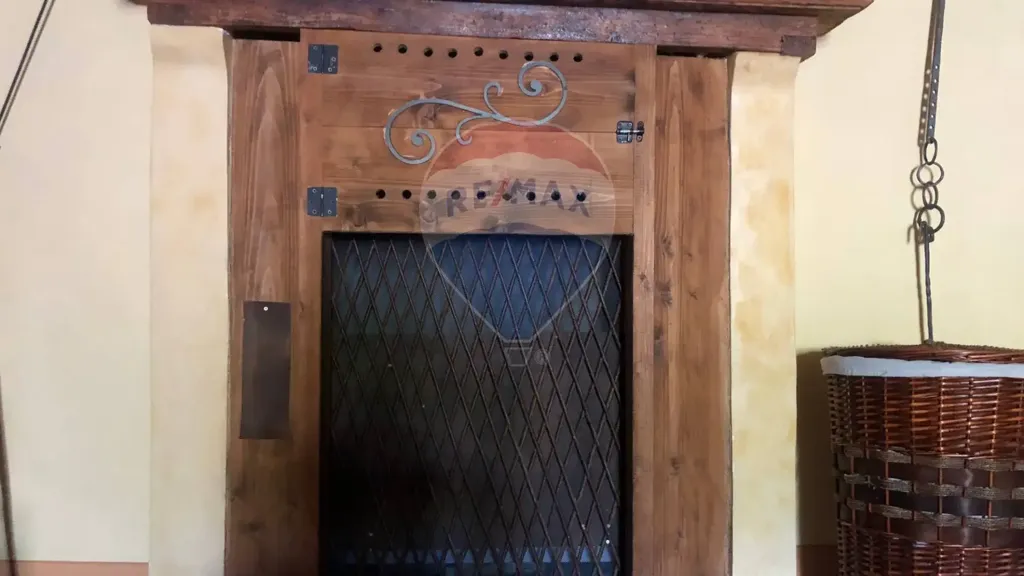 Entrée - Medieval Rustico with Income Potential in Monzambano