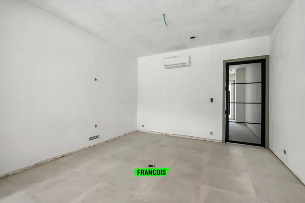 Pièces - Maison Rénovée avec Lods au Centre de Scheldewindeke