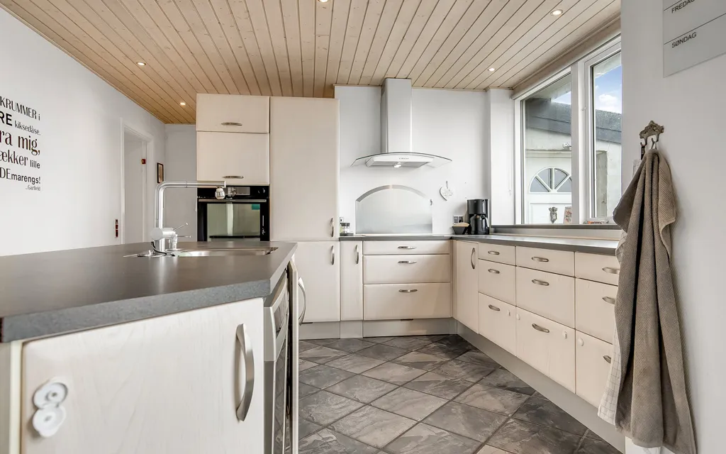 Cuisine - Historic Villa with Garden in Ødsted