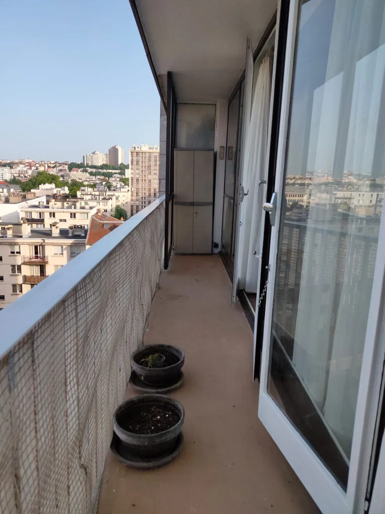 Balcony - Furnished Flat with Balconies in Boulogne Centre