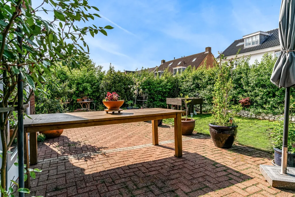Jardin - Modernised 1930s House with Garden in Leiderdorp