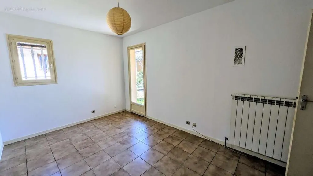 Pièces - Villa au Calme avec Jardin à Lauris