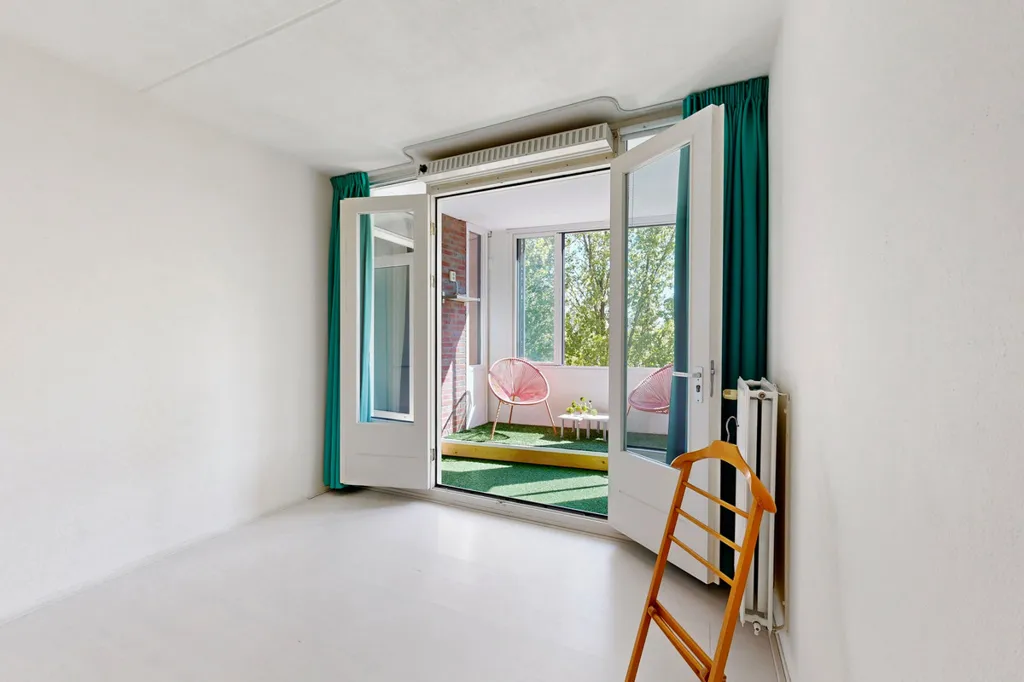 Magamistoad - Apartment with South Balcony in Amsterdam-Oost