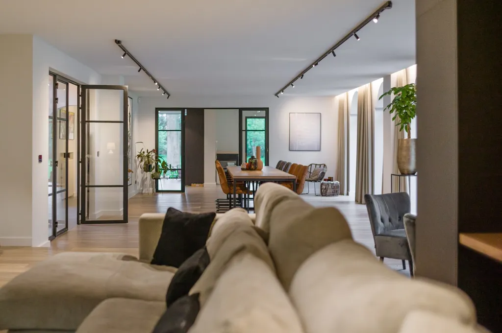 Séjour - Villa Rénovée avec Jardin à Turnhout